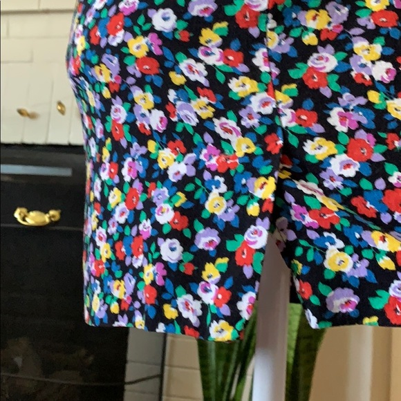 Alyn Page fitted floral dress - Picture 4 of 6